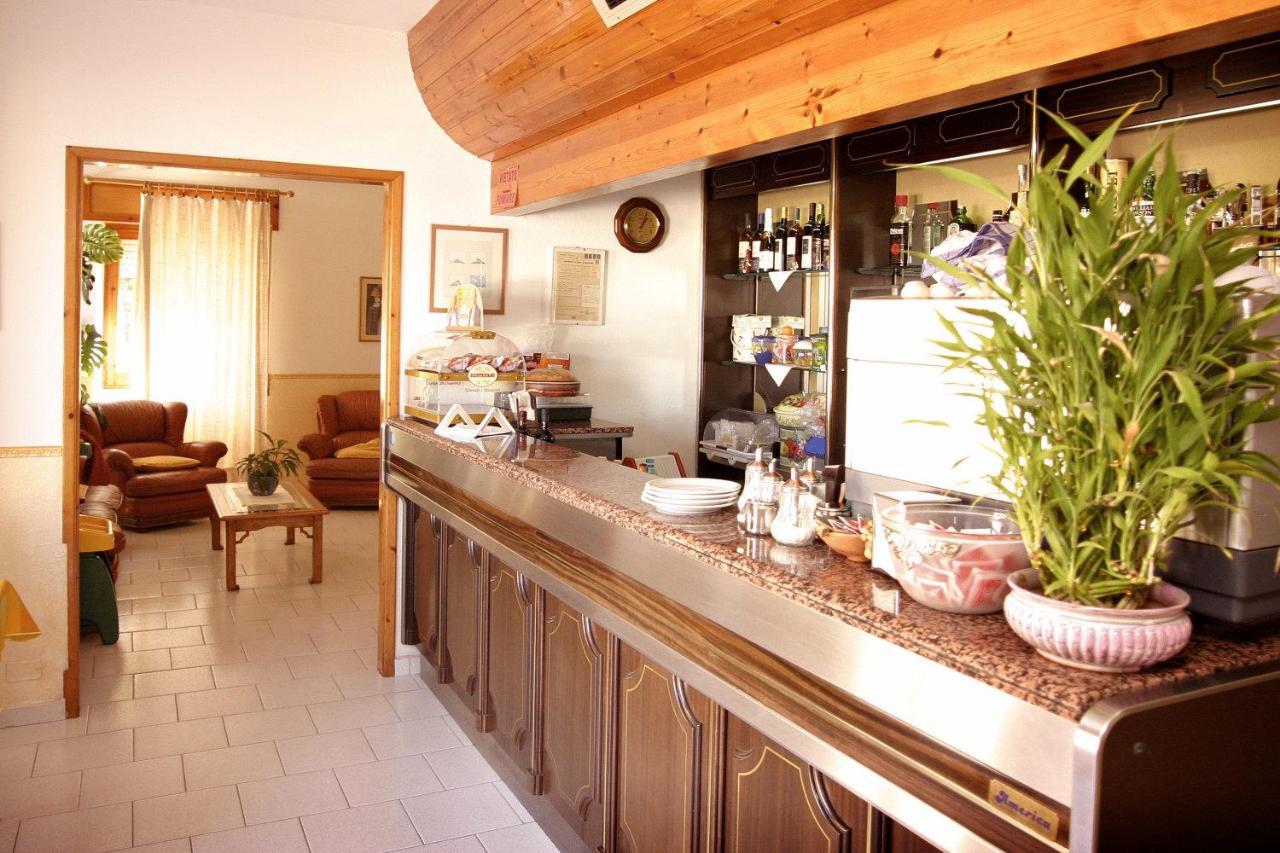 דורגלי Hotel S'Adde מראה חיצוני תמונה