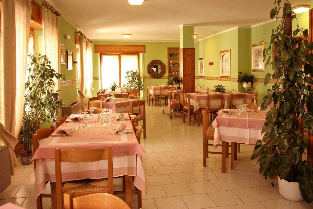 דורגלי Hotel S'Adde מראה חיצוני תמונה