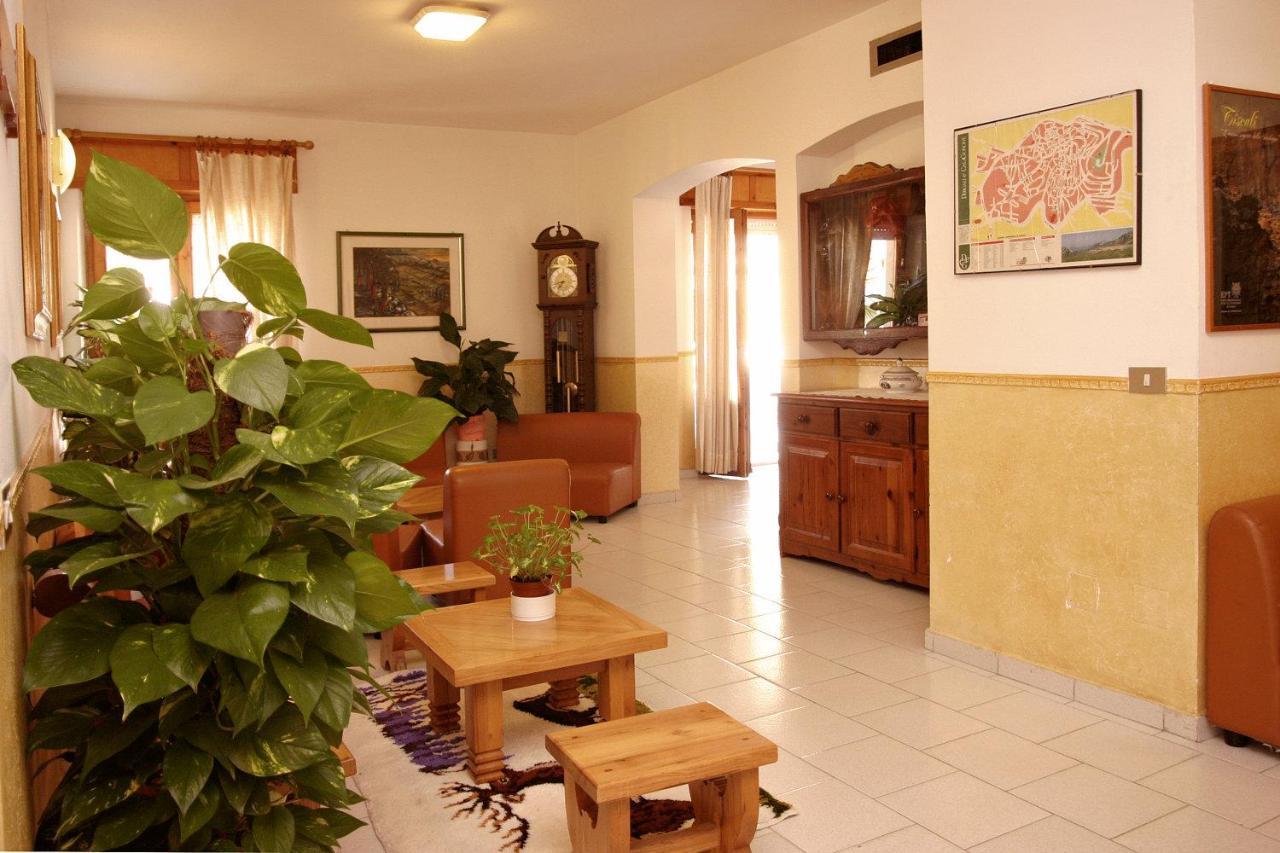 דורגלי Hotel S'Adde מראה חיצוני תמונה