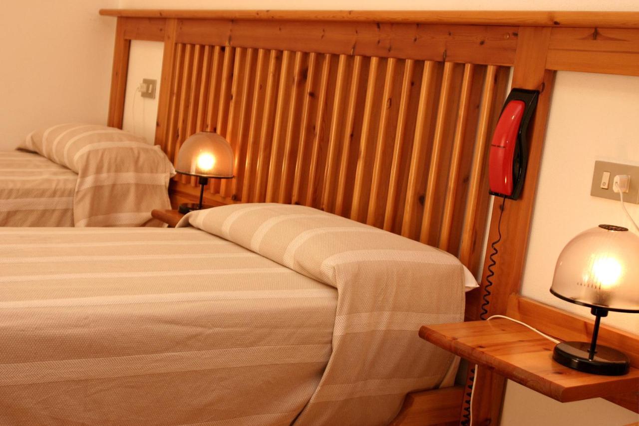 דורגלי Hotel S'Adde חדר תמונה